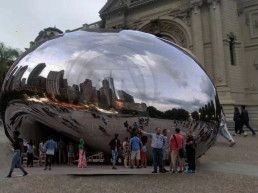 Cloud gate de Annish Kapoor en Santiago de Chile
